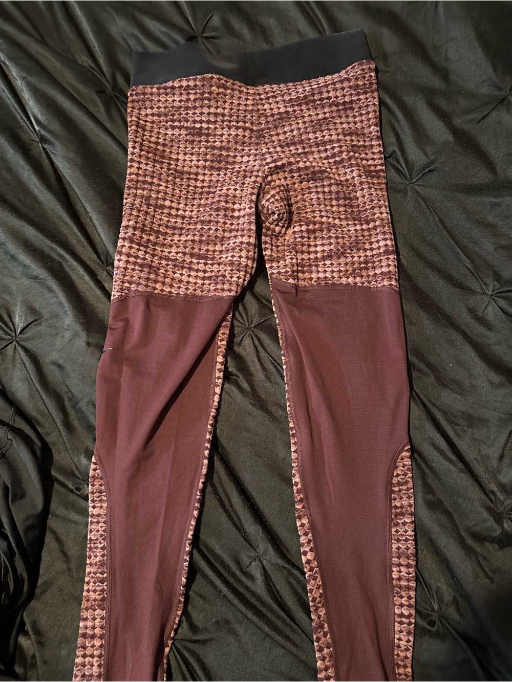 Nike women Maroon Patterned Athletic Leggings